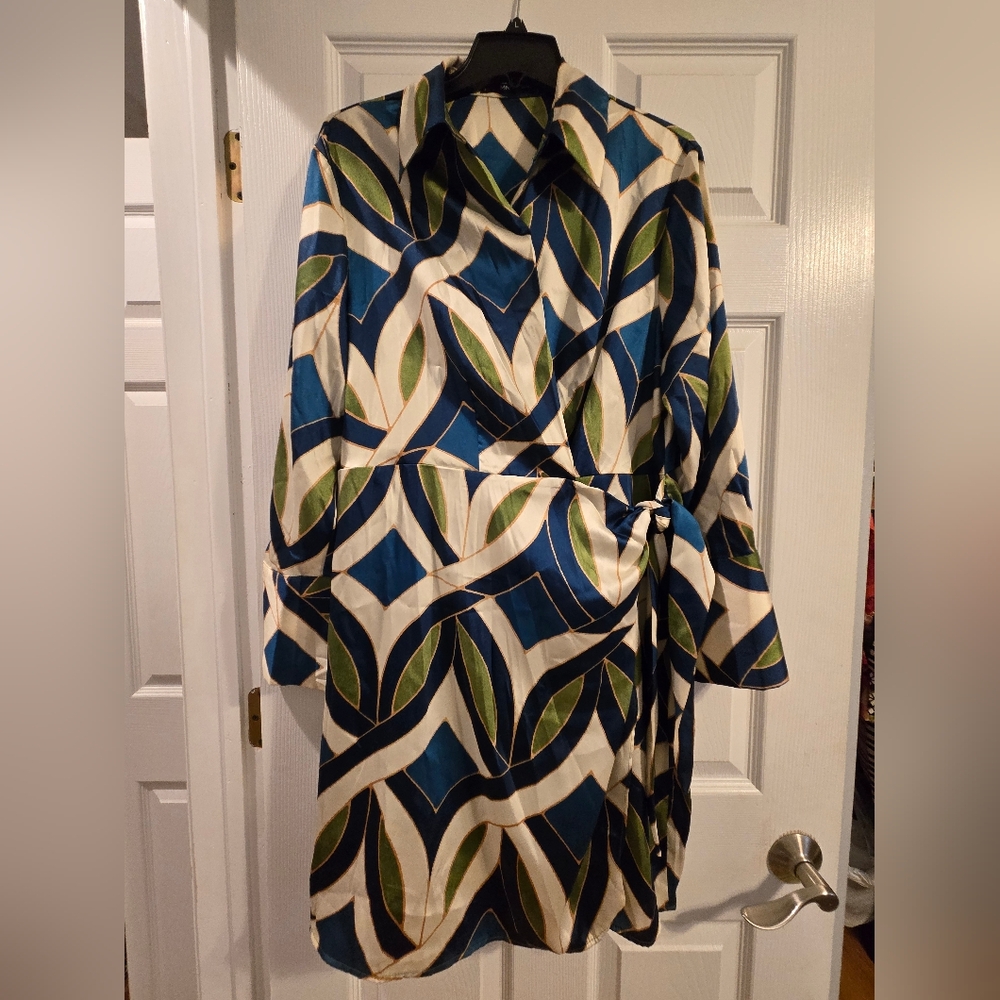 Stylish Geometric Wrap Dress